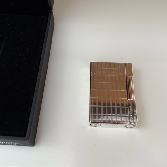 ST Dupont Ligne Silver Plated & Rectangles Design Lighter - Picture 9 of 11